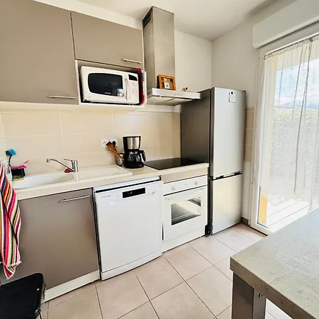 Moderne, Jardin Prive, 6 Pers. - Fr-1-309-560 *